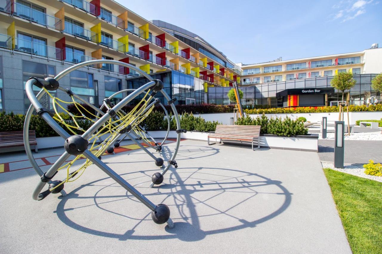 Apartamenty Aquarius Z Aquacenter Колобжег Екстериор снимка